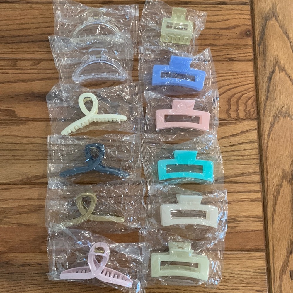 12 Hair Clips